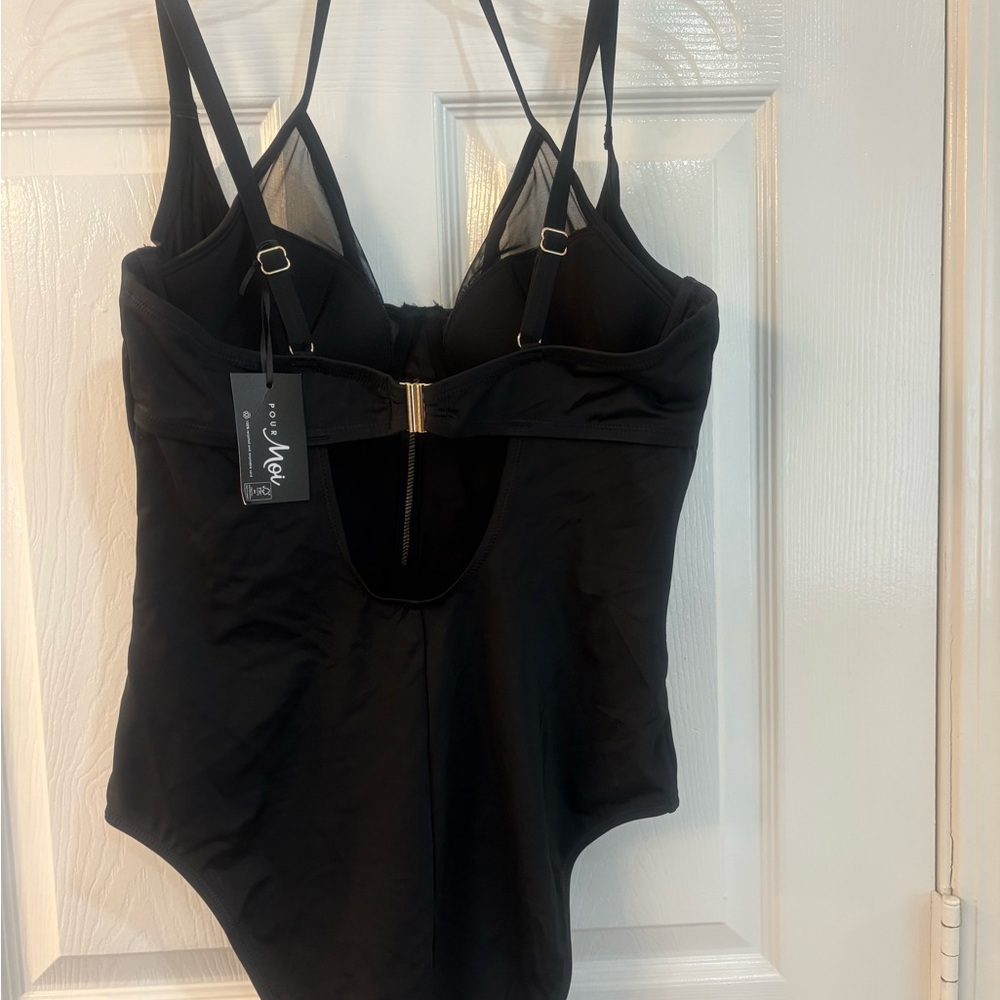 Elegant Black One-Piece Swimsuit - Picture 2 of 5